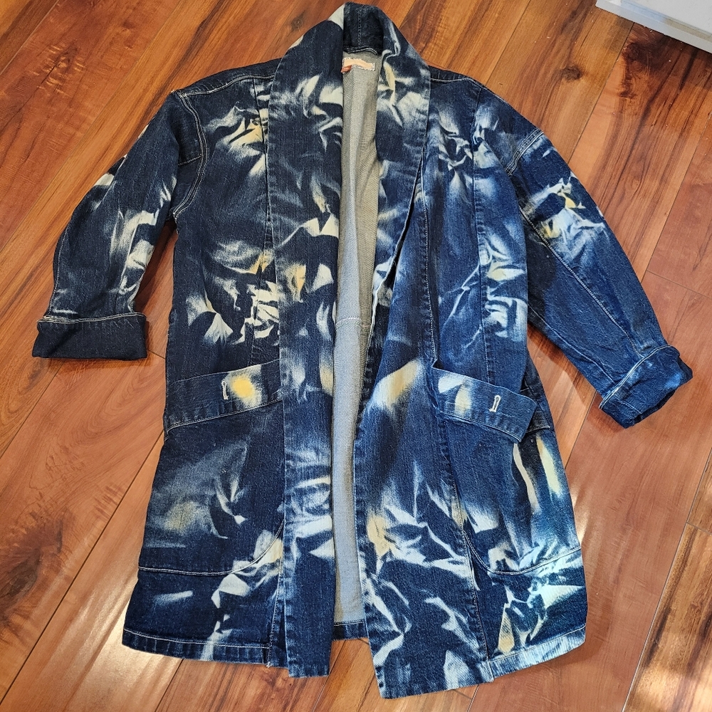 Pilcro brand long denim utility jacket. Very oversized. S/M. perfect condition.
